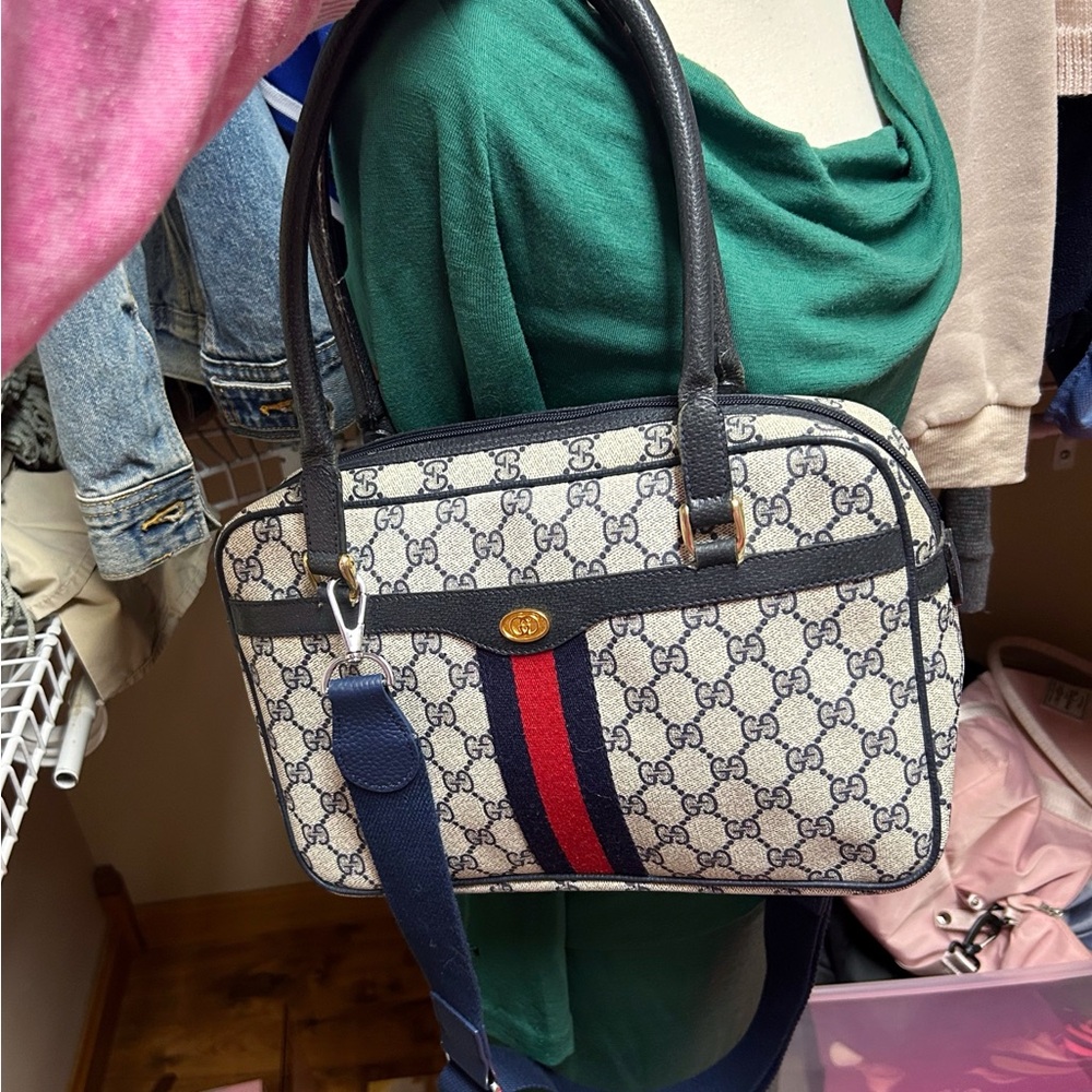 Authentic Gucci Vintage Supreme Monogram Sherry Doctor style Bag - Picture 2 of 13